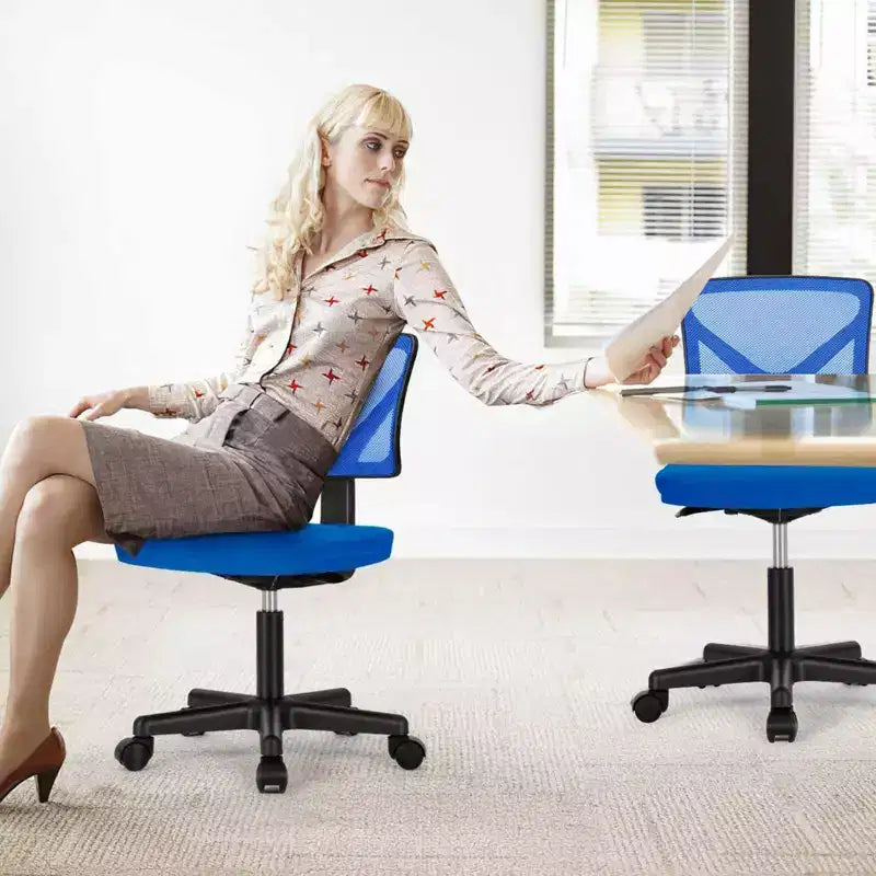 Modern Low-Back Mesh Home Office Desk Chair with Wheels, Adjustable Swivel Task Chair